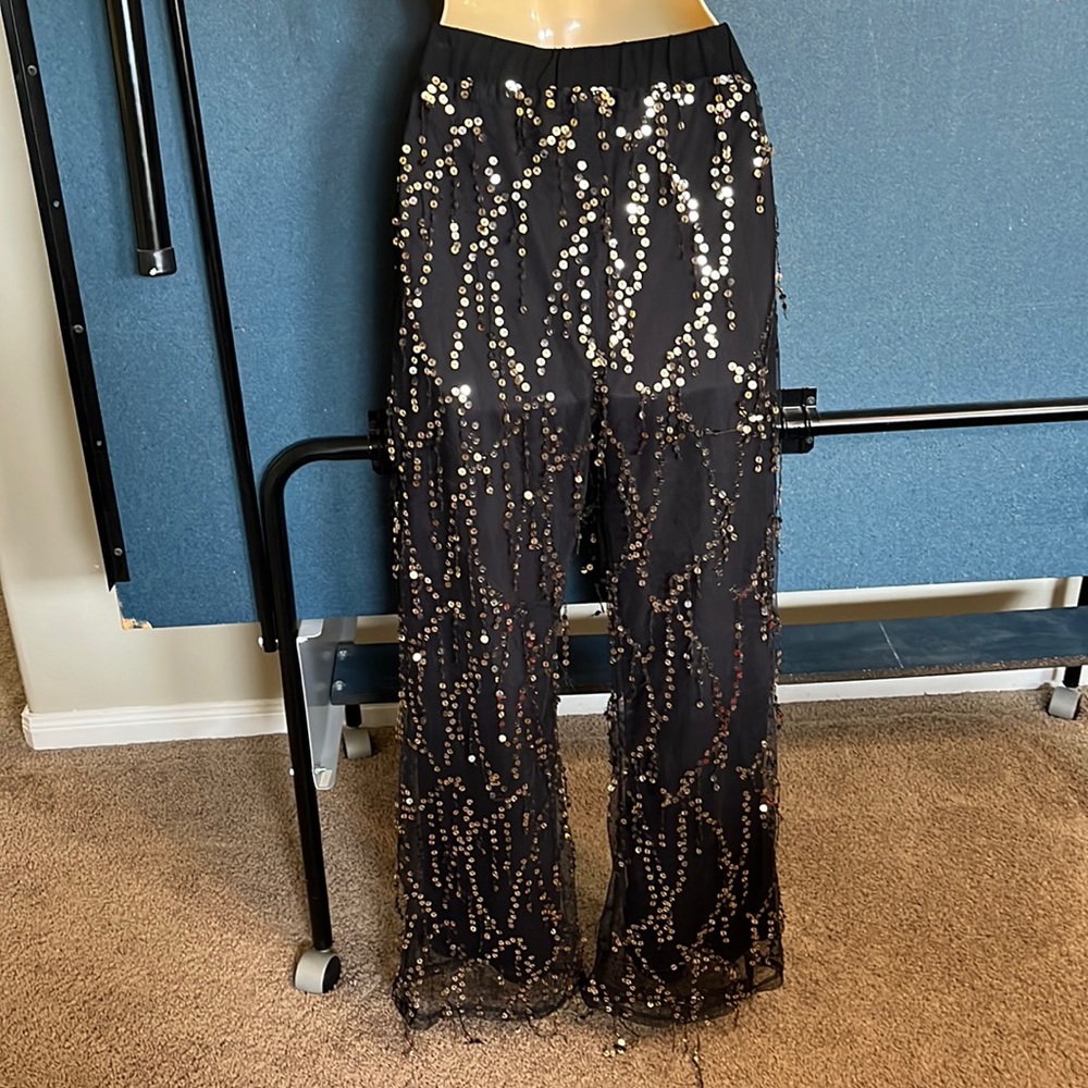 Amazing elastic waist black with gold shimmering sequin pants, size 4